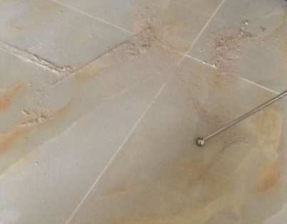 霸州瓷砖空鼓维修公司分享粘合剂选择不当在瓷砖铺贴过程中可能导致以下问题