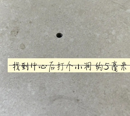 霸州瓷砖空鼓维修公司专业解答在瓷砖铺贴过程中，如果砂料搅拌不均匀，将会带来以下问题